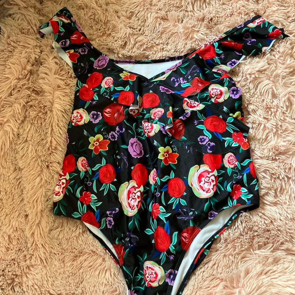 SHEIN Floral One Piece Swimsuit - Black and Red